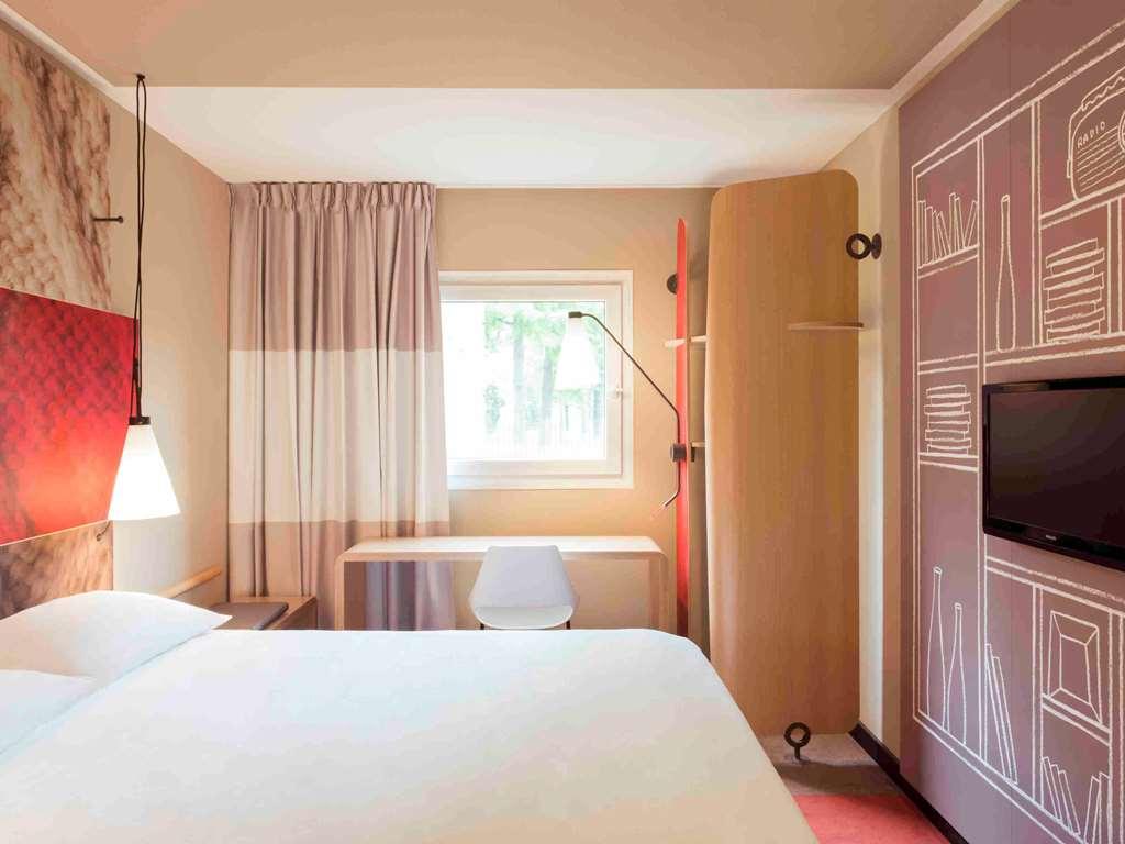 Ibis Velizy Jouy-En-Josas Hotel Room photo
