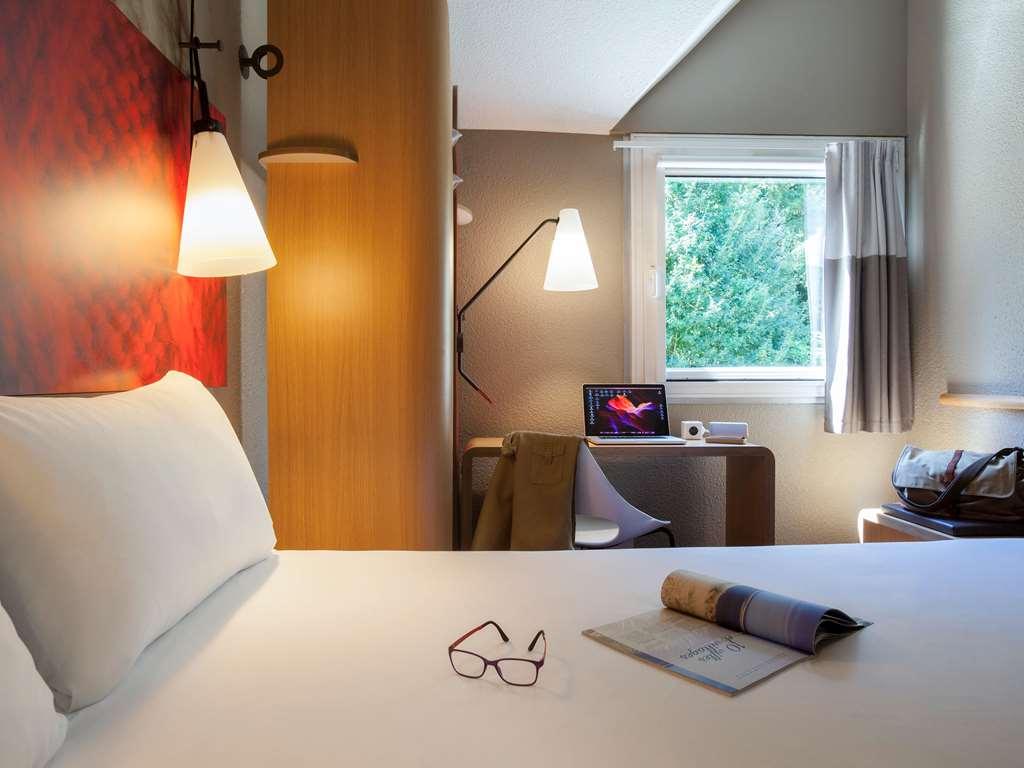 Ibis Velizy Jouy-En-Josas Hotel Room photo